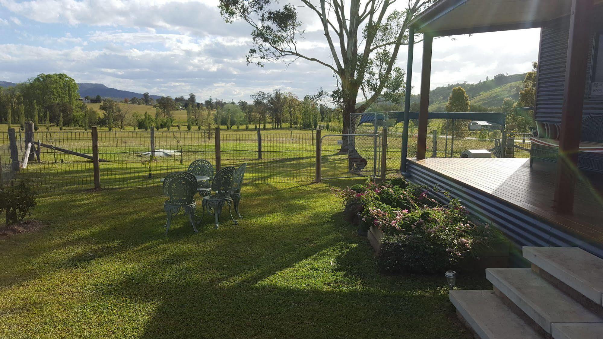 The Wattle Lodge Glendon Brook Екстер'єр фото